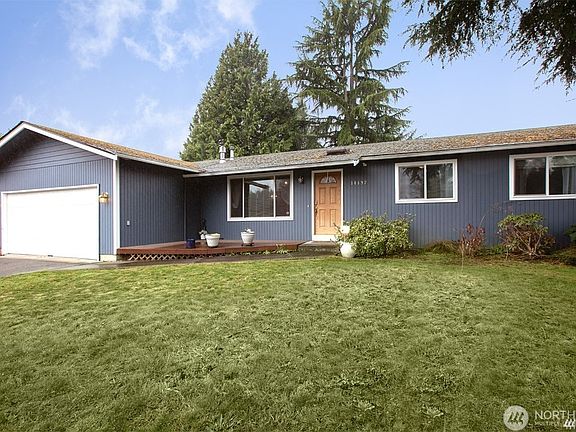 2nd image of 14137 102nd Ave NE