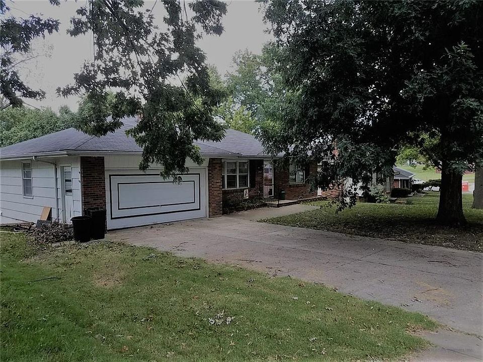 2nd image of 2107 N 83rd St