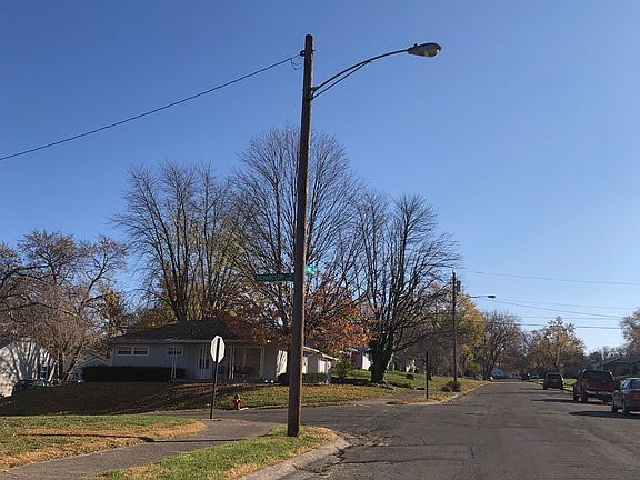 5th image of 614 Richardson Dr
