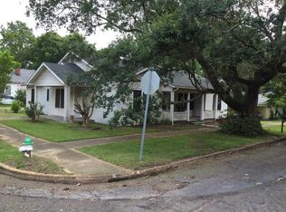 213 S 4th St #A, McComb, MS 39648