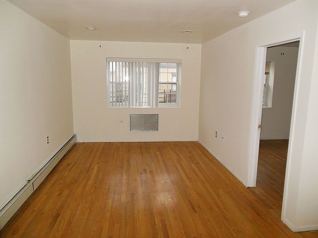2nd image of 2220 Grand Ave Fl 3
