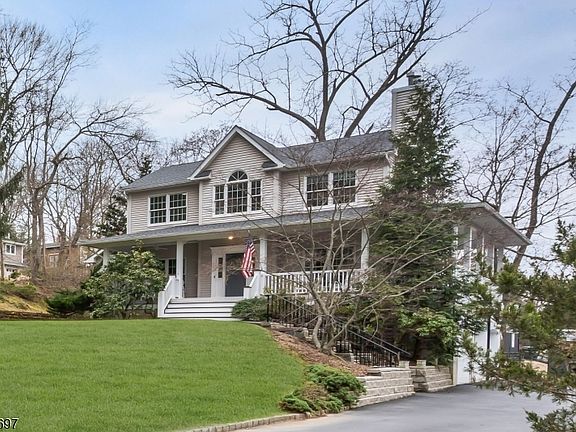 2nd image of 72 Gillette Road