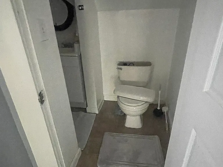 240 Lincoln St #3 — Photo 4