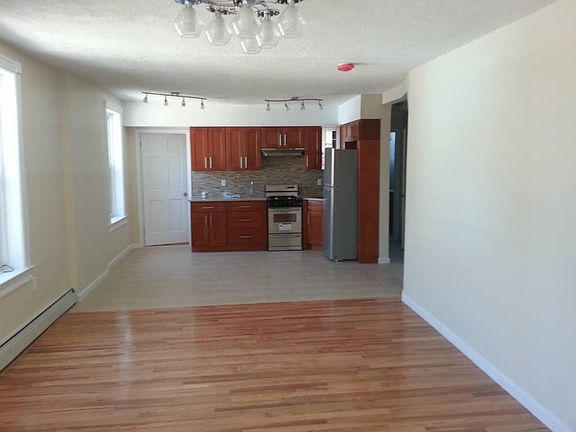 3rd image of 2296 2nd Ave APT 2