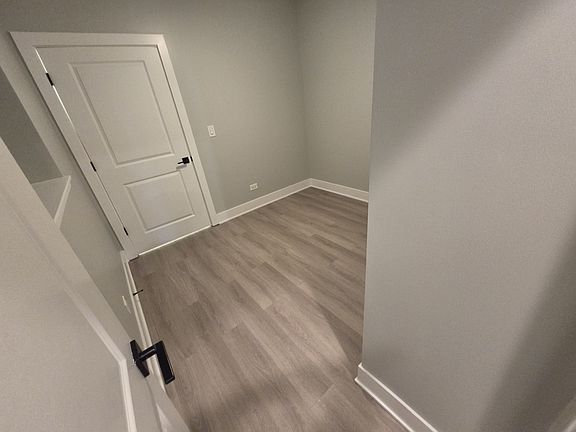 2nd image of 3502 N Wilton Ave