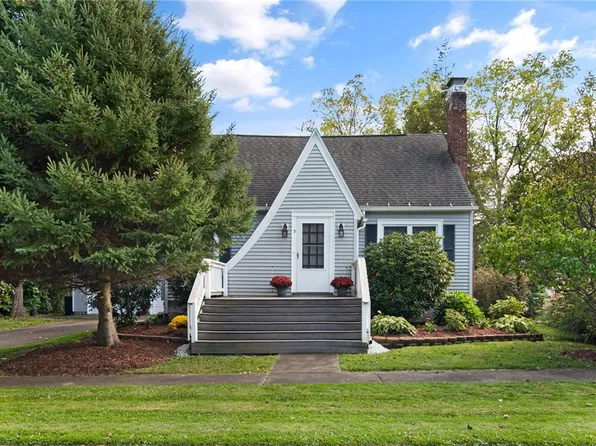 7 Seneca St, Trumansburg, NY 14886