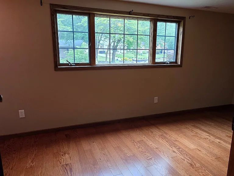 703 Northern Hills Dr NE — Photo 10