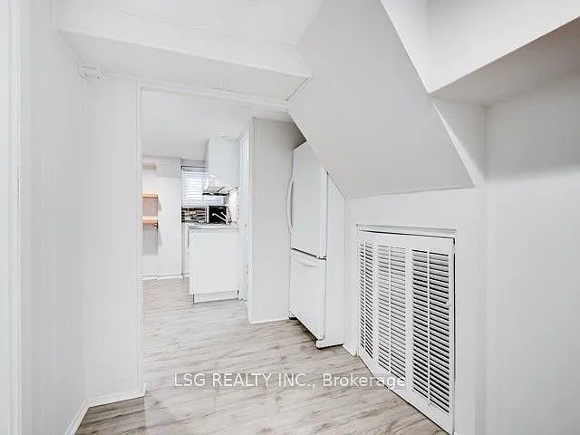 34 Glencrest Blvd #BASEMENT — Photo 6