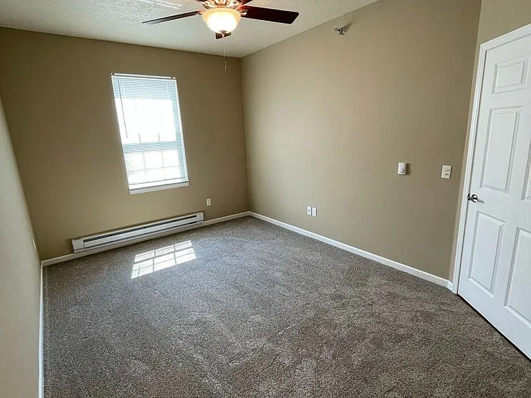Grasslands Apartments — Photo 30
