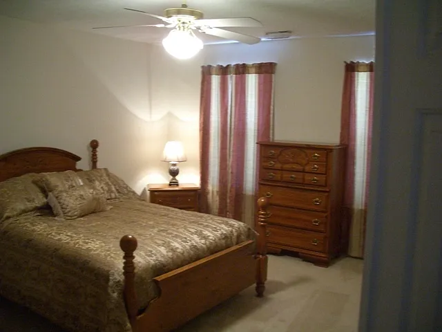 776 Michelle Dr — Photo 5