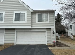 904 Mayfair Ct #904, Elk Grove Village, IL 60007