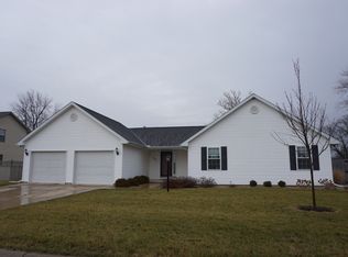 303 Country Lane, Tolono, IL 61880