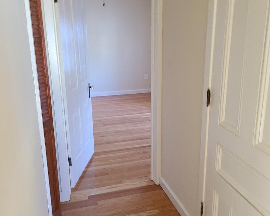 1st image of 154 Souh Cedar St