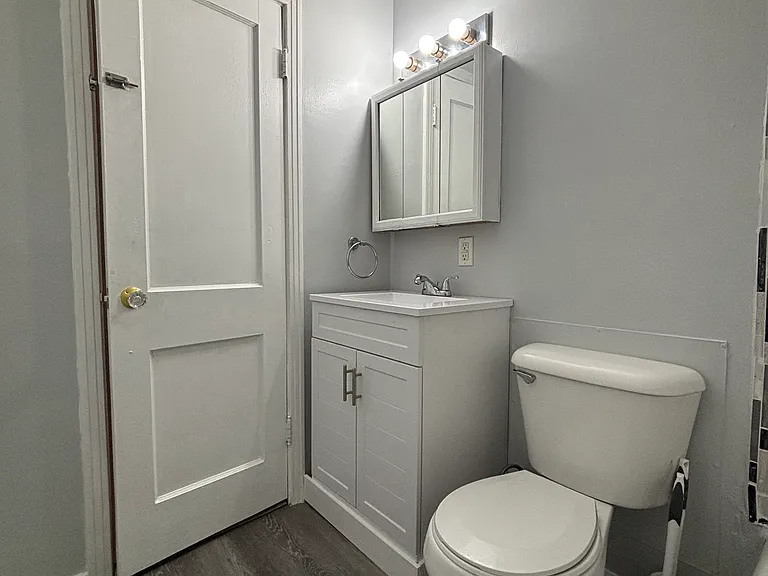 817 N 26th St #1/2 — Photo 3