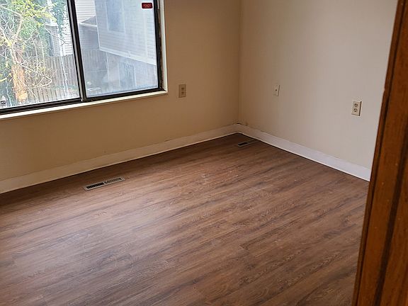 2nd image of 3 Bigelow Ct