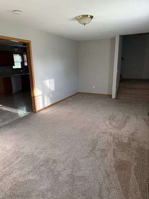 1st image of 608 N East St