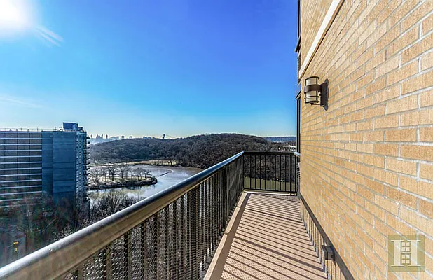 Sold by Halstead Real Estate | media 27