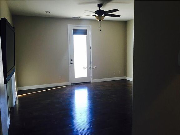 3rd image of 325 E Paradise Hills Dr