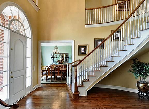 2nd image of 5965 Campus Ct