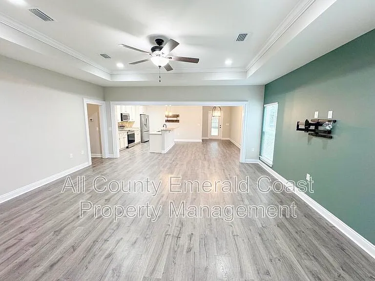 282 Magnolia St — Photo 17