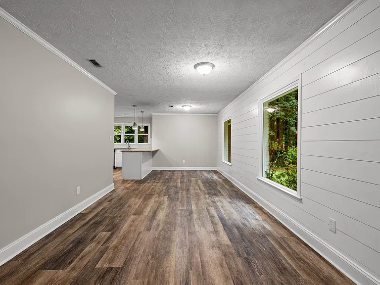 115 Ridge Way — Photo 9
