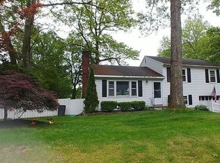 17 Pine Ridge Dr, Ayer, MA 01432