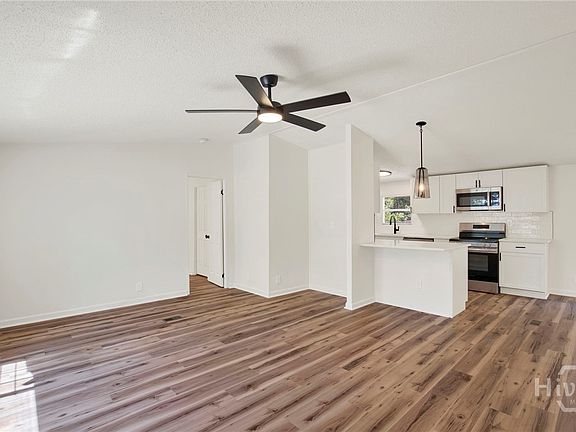 5th image of 236 Southern Charm Way