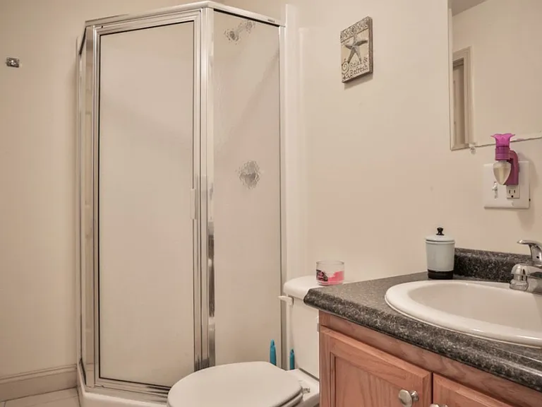 Dunns Bridge Apartments — Photo 40