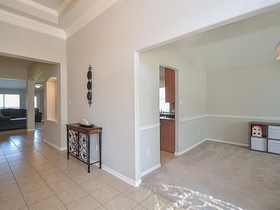 5th image of 15006 Greenhaven Lake Ln