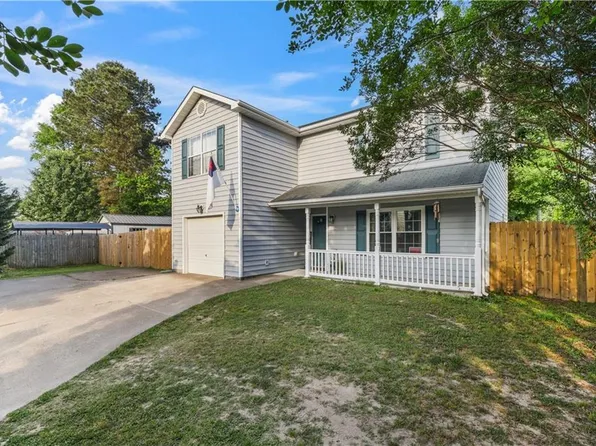 110 Vivian Ct, Yorktown, VA 23690