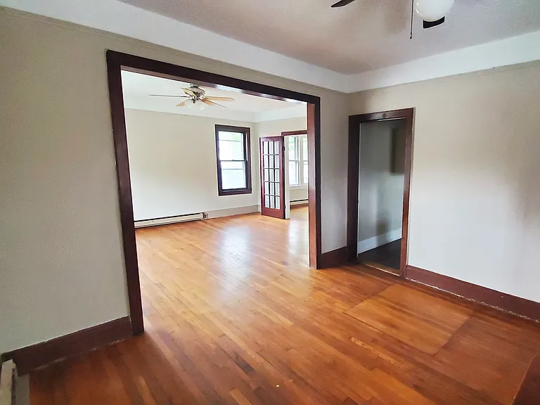 1905 Bluefield Ave — Photo 10