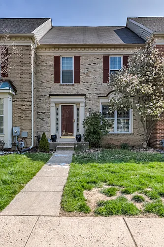 715 Leister Dr Photo 1