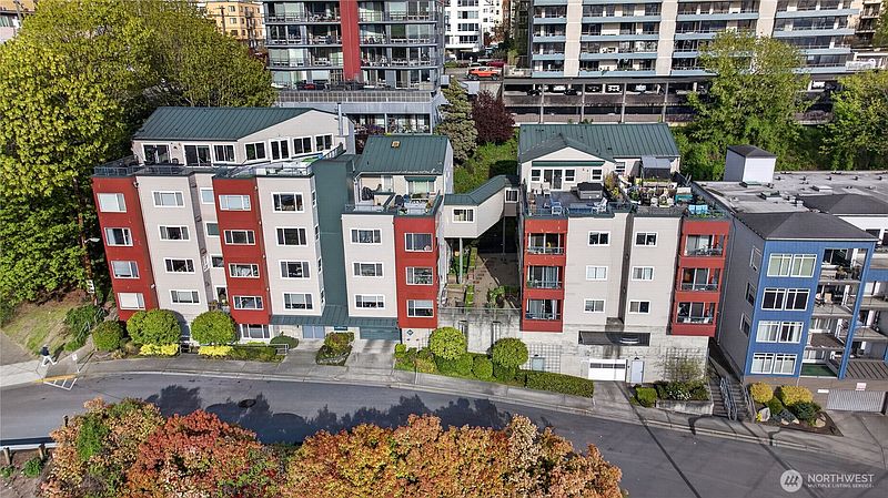 2nd image of 524 6th Avenue W #110