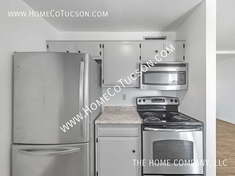 2349 S Saddleback Ave — Photo 12