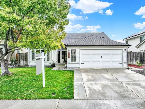 290 Sunridge Way, Vacaville, CA 95688