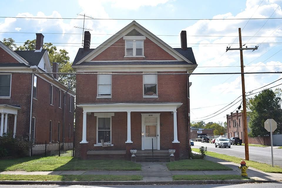 1st image of 900 Monroe St #902