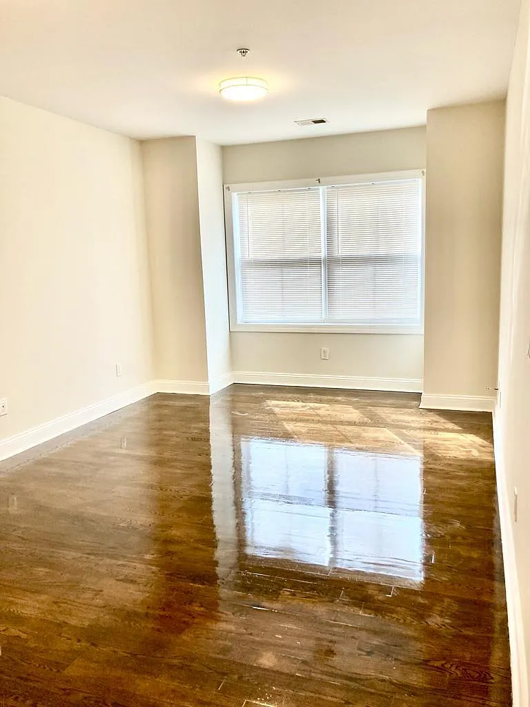 743 Park Ave — Photo 3