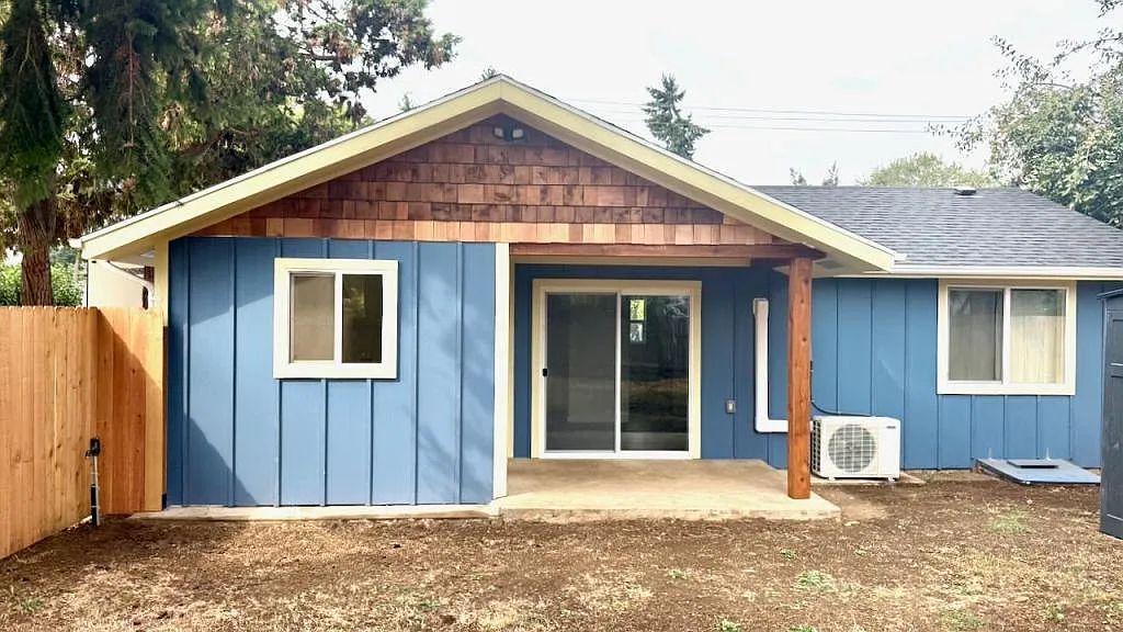 Building Photo - 311 Alva Park Dr