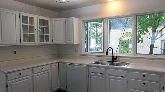 1st image of 225 High Ave #2