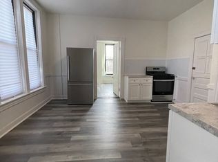 123 High St APT 42, Clinton, MA 01510