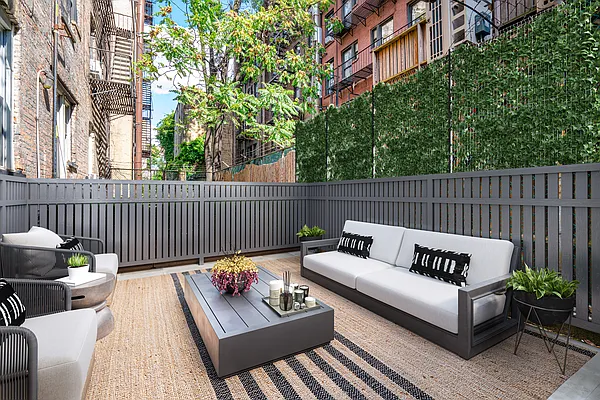 Rented by Compass | media 6