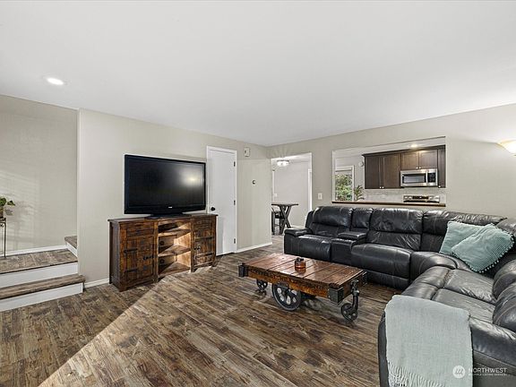5th image of 42032 SE 167th Street