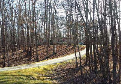 1st image of 220 Woodgrove Way