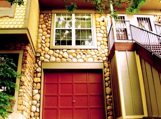 2530 E Nichols Cir, Centennial, CO 80122