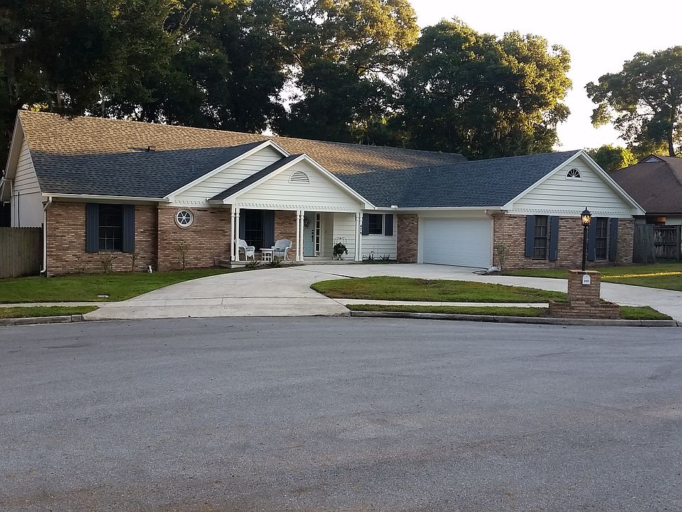 1st image of 675 N Glenn Dr