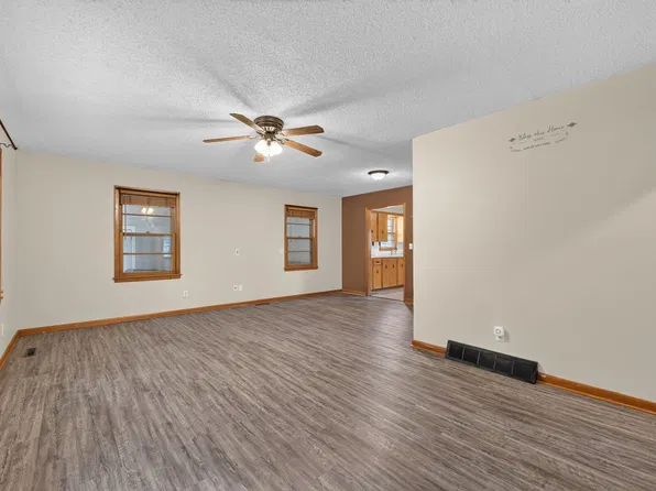 119 S Byers Ave, Clearwater, KS 67026