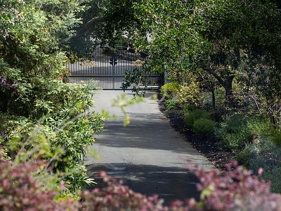 3rd image of 1901 Quail Meadow Rd