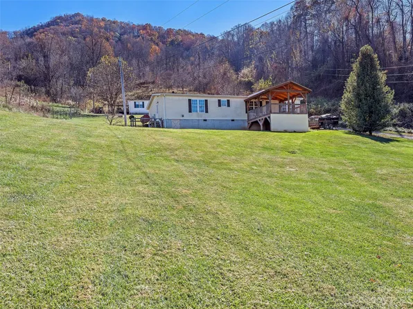 119 Belair Dr, Waynesville, NC 28785
