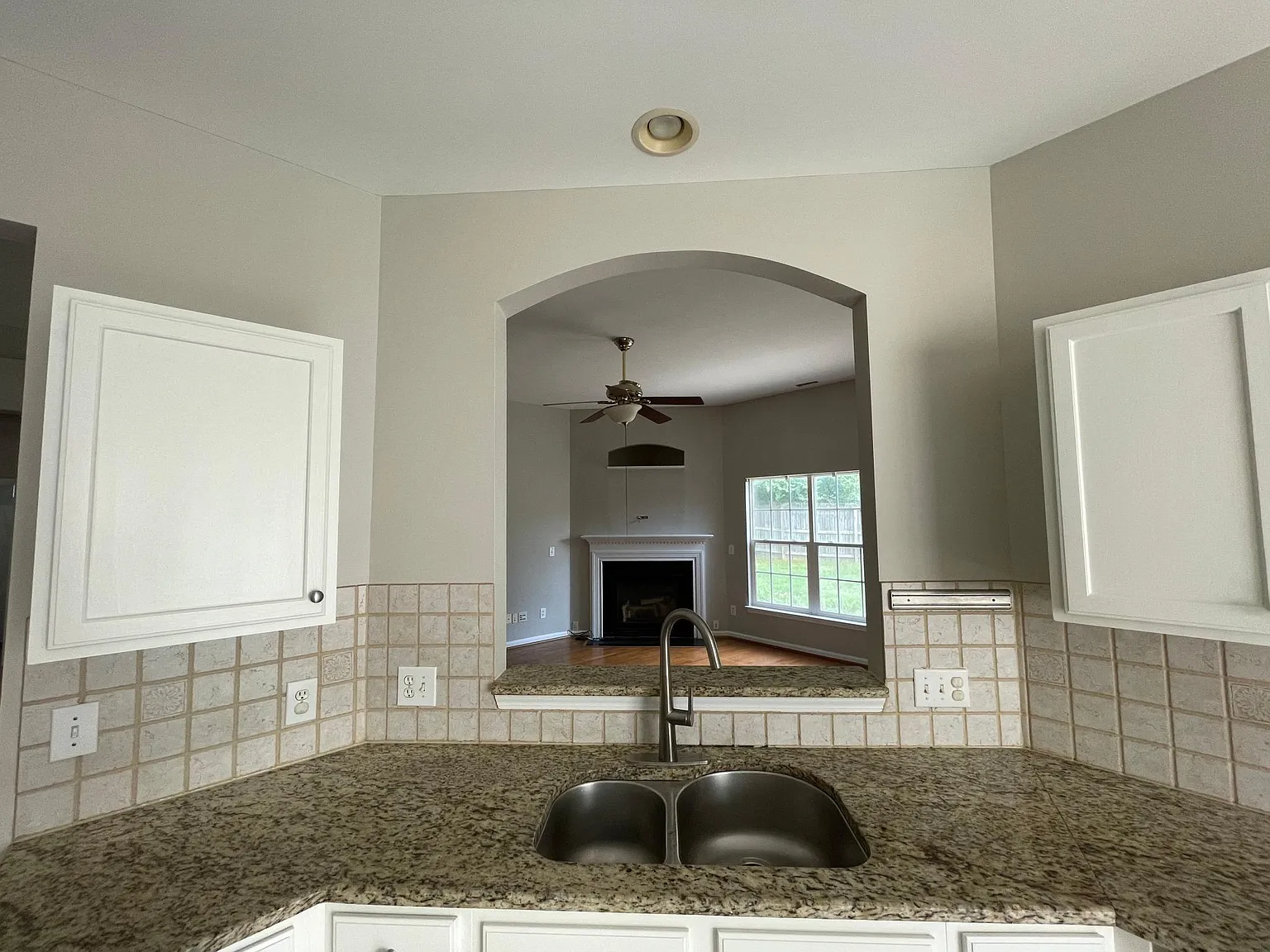 3710 Pemberton Way — Photo 3
