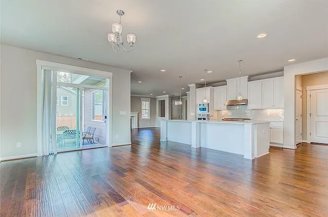 1512 246th Ave NE — Photo 5